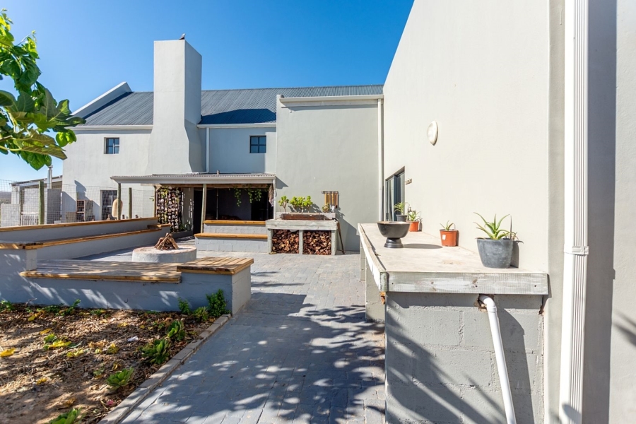 13 Bedroom Property for Sale in Olifantskop Western Cape